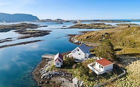 Panoramic Seaview Cabin For Two Persons By The Sea